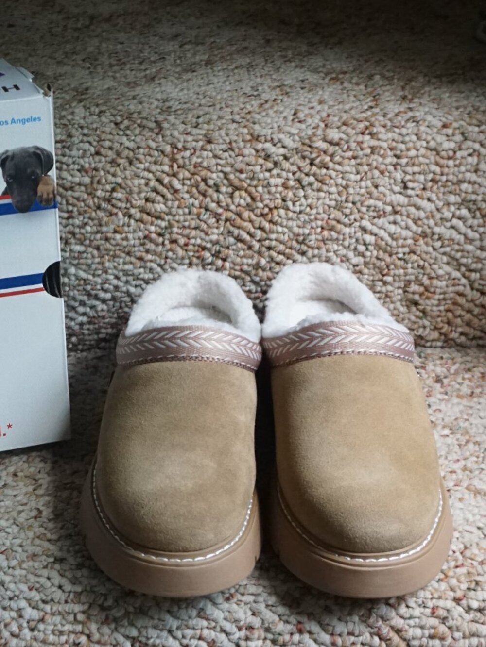 BOBS Keepsakes Lite Sketchers Slip Ins Fuzzy Dreams 7.5 Chestnut